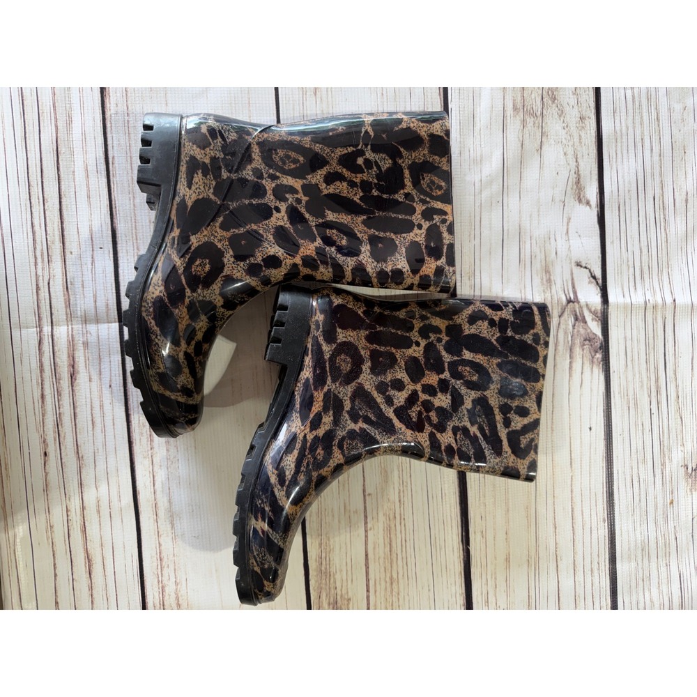 Corkeys Womens Leopard Print Rain Boots Size 8 Glossy Mid Calf Rubber Lug Sole